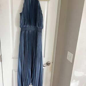 White House Black Market Dusty Blue Pleated Midi Dress – Size 6